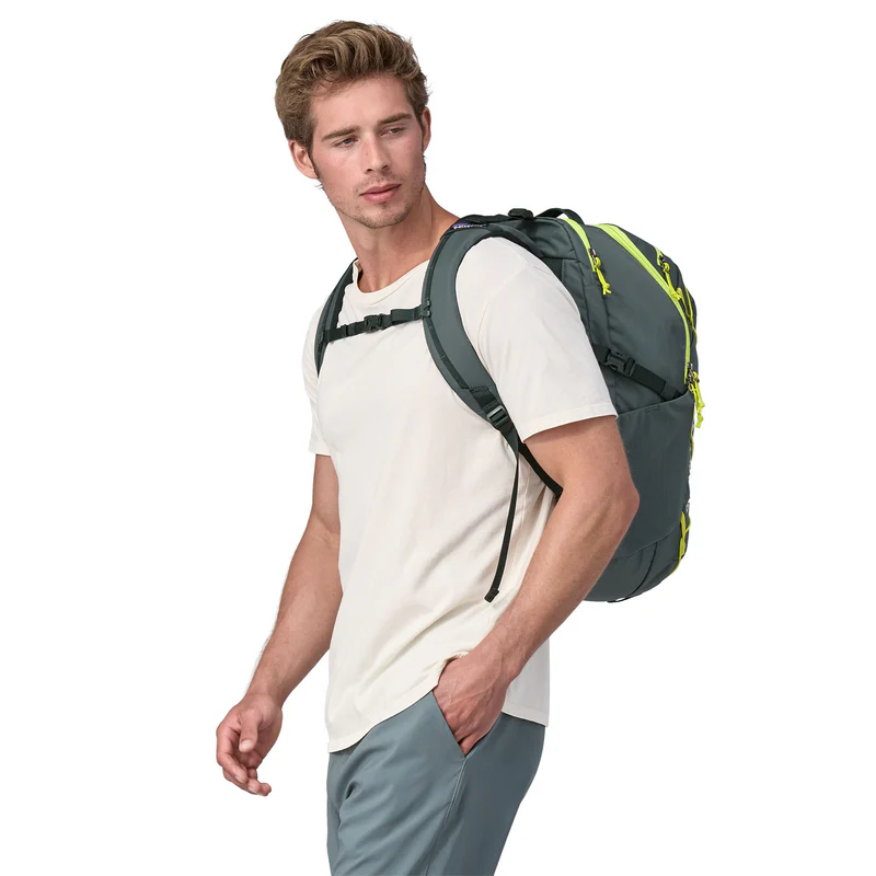 PATAGONIA – MOCHILA REFUGIO 30LTS DAY PACK (3)